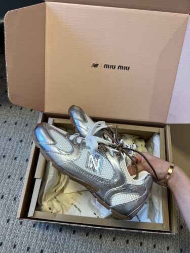 【☆Lisa최애】미우미우 뉴발란스 530 화이트 에크루 베이지 브라운 실버 photo review